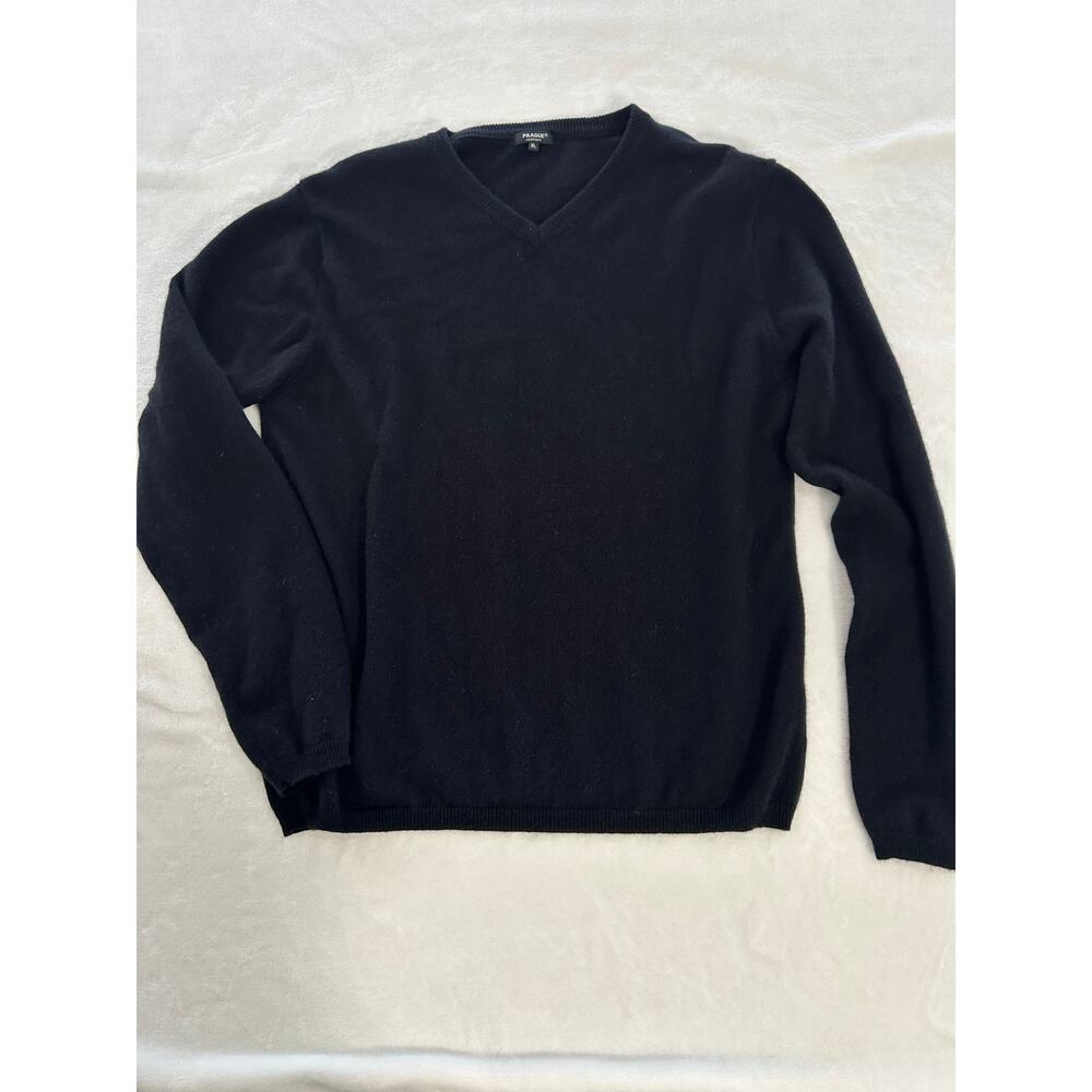 Prague Women's Black Sweater V-Neck 100% Cashmere Size Extra Large Quiet Luxury